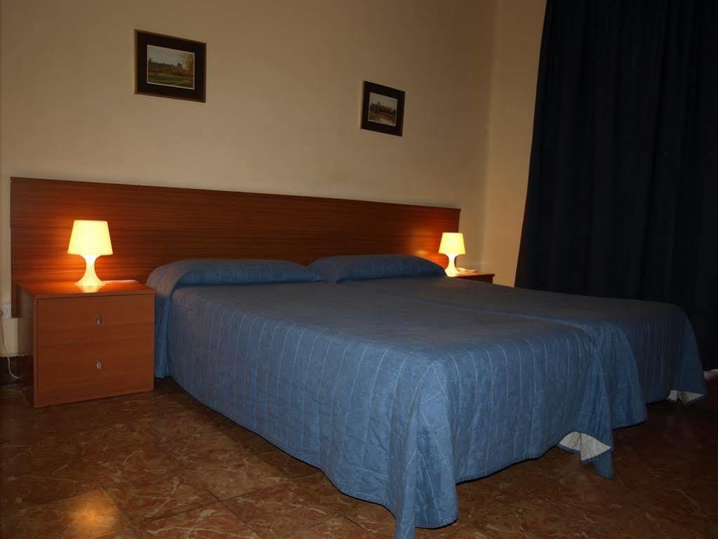 Hostal Bejar Barcelona Exterior foto